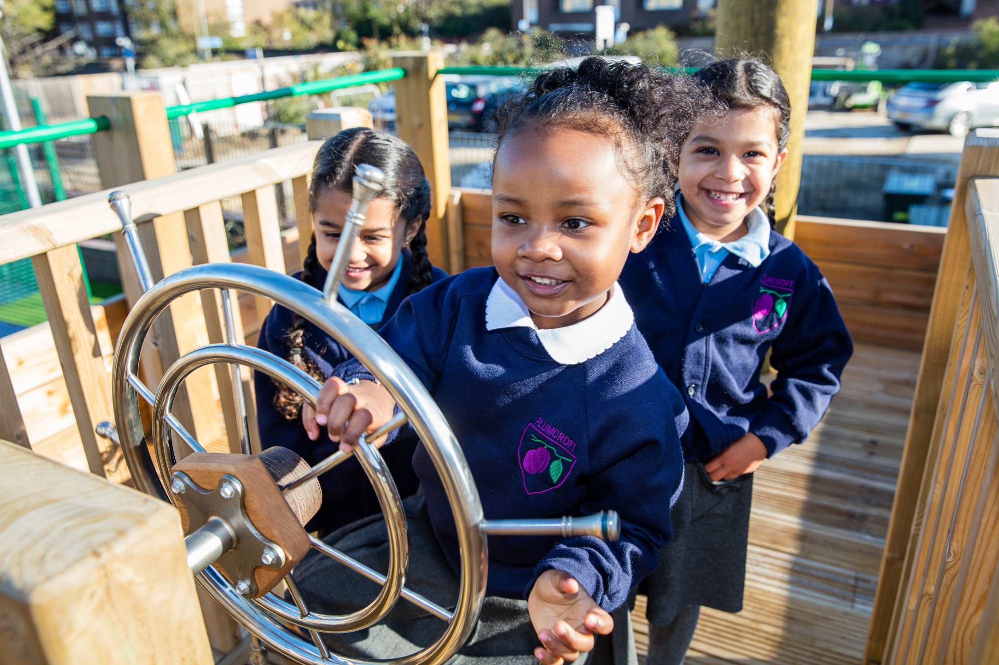 primary student using ipad